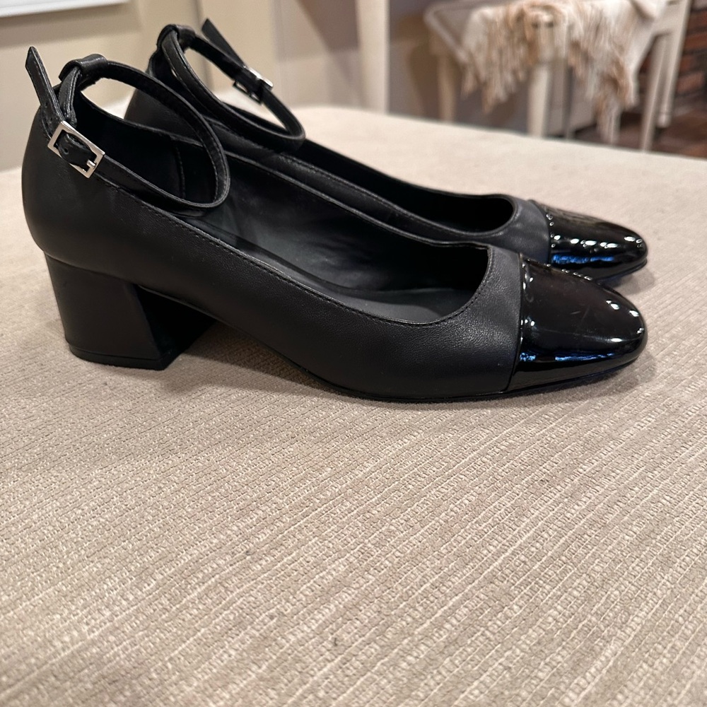 Steve Madden Eli Black Leather Mid Block Heel
Ankle Strap Pump